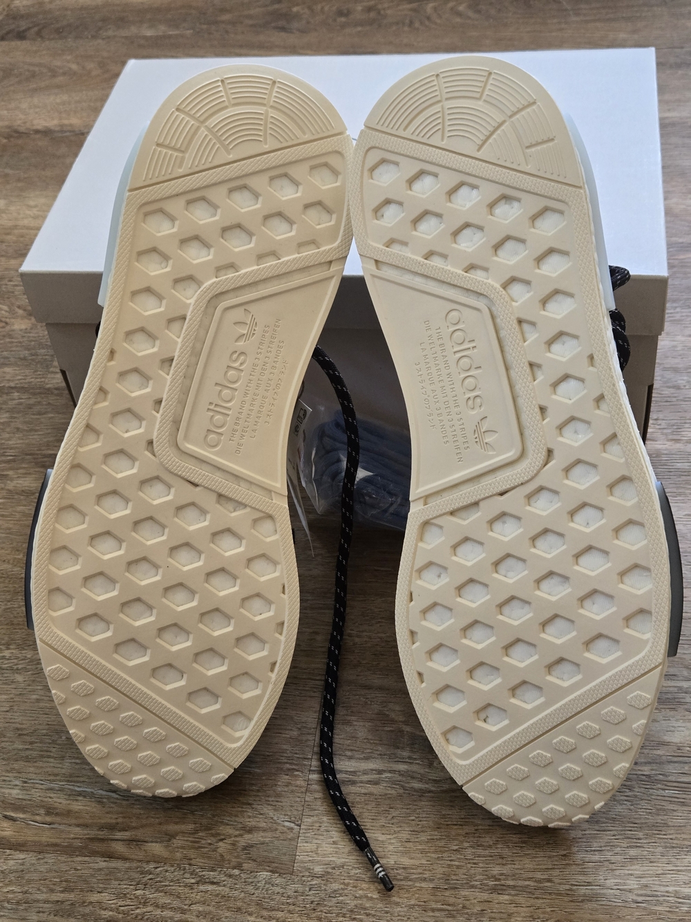 Adidas Hu Pharrell x Bbc Dog Men's Knit Slip-On Sneakers- Size 11.5 - Picture 6 of 10